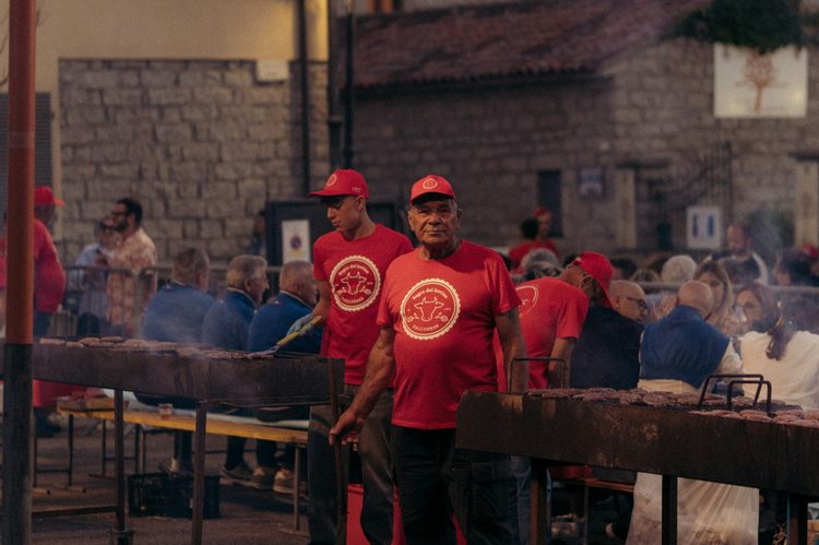 Helfer fürs Vereinsfest finden: 6 Tipps, die funktionieren